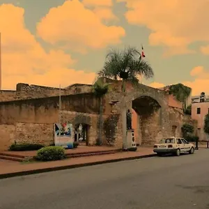 malecon-view-zona-colonial.santodomingobesthotels.com/